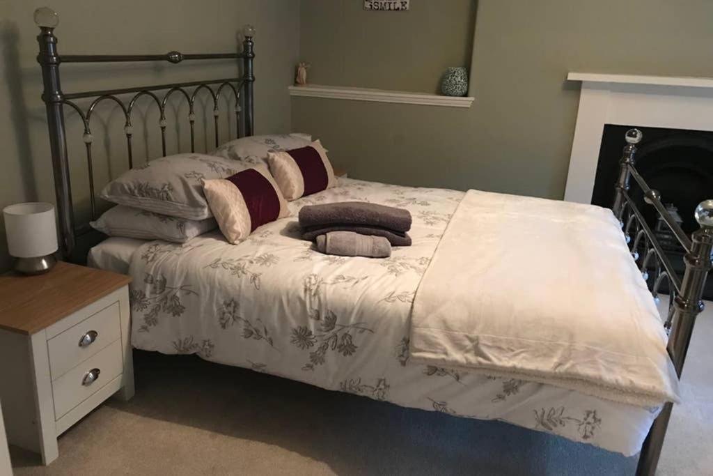 8A Tweed Cottage, Just Off The High St In 皮布尔斯 外观 照片
