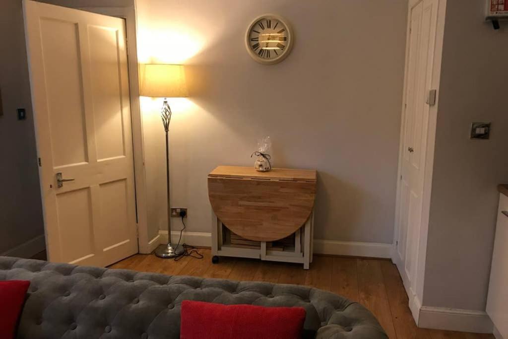 8A Tweed Cottage, Just Off The High St In 皮布尔斯 外观 照片
